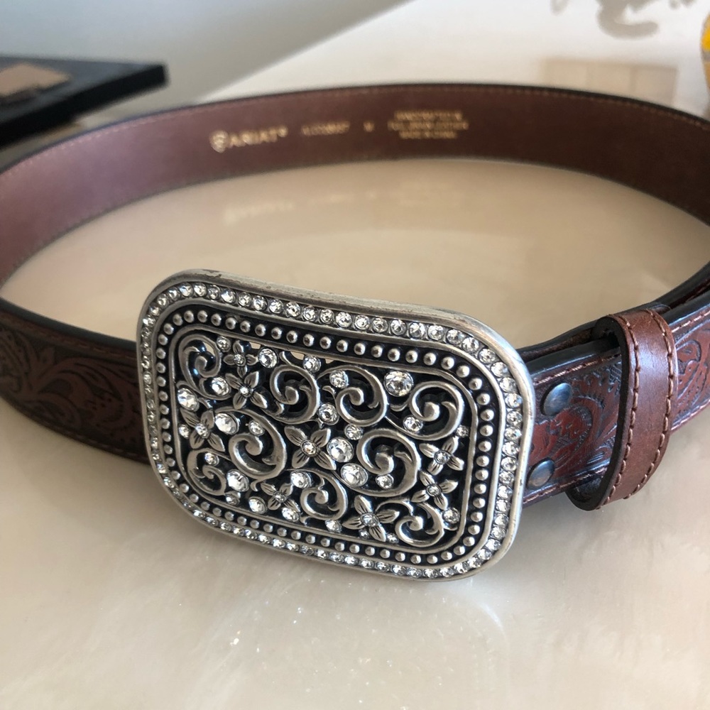 Ariat belt